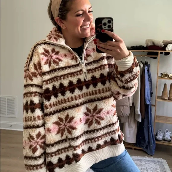 Aerie hometown holiday Cream and Brown Floral fleece quarter zip - Picture 3 of 11